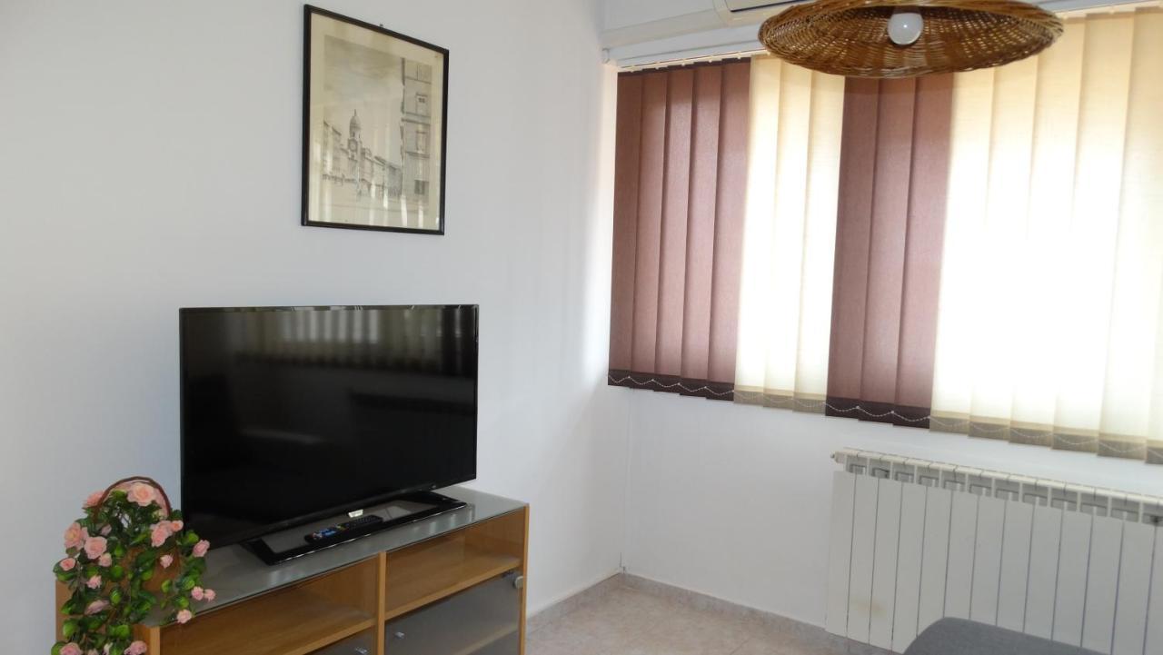 Almar Apartment Jusici Buitenkant foto