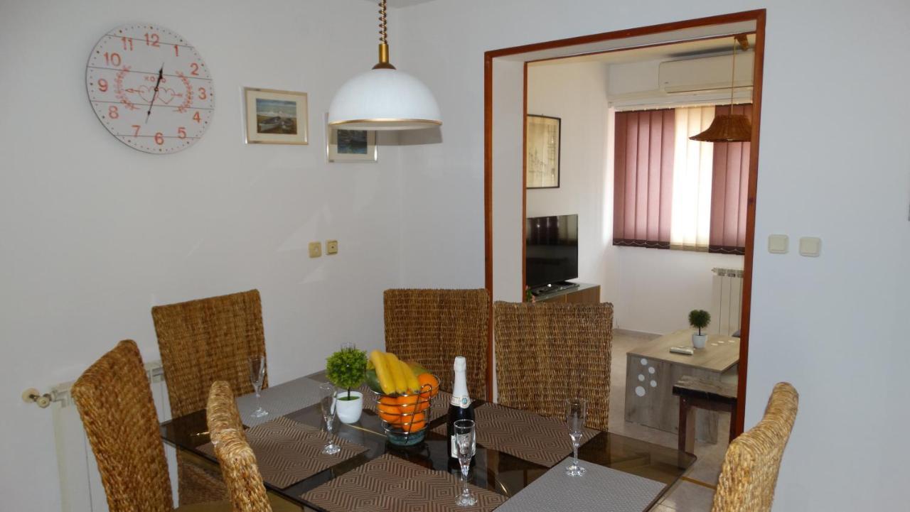 Almar Apartment Jusici Buitenkant foto