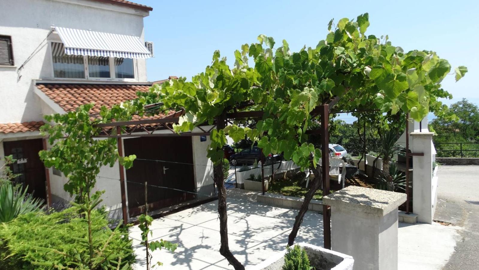 Almar Apartment Jusici Buitenkant foto